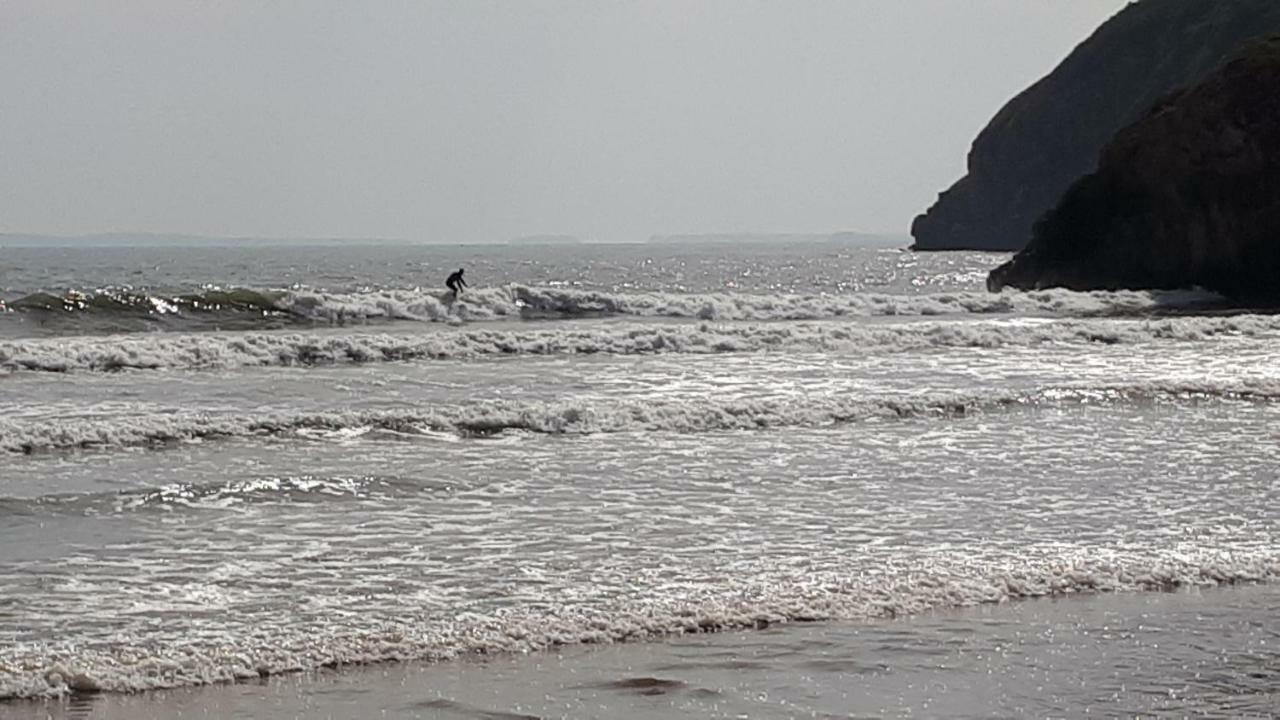 Pendine Sands Guest House Екстериор снимка